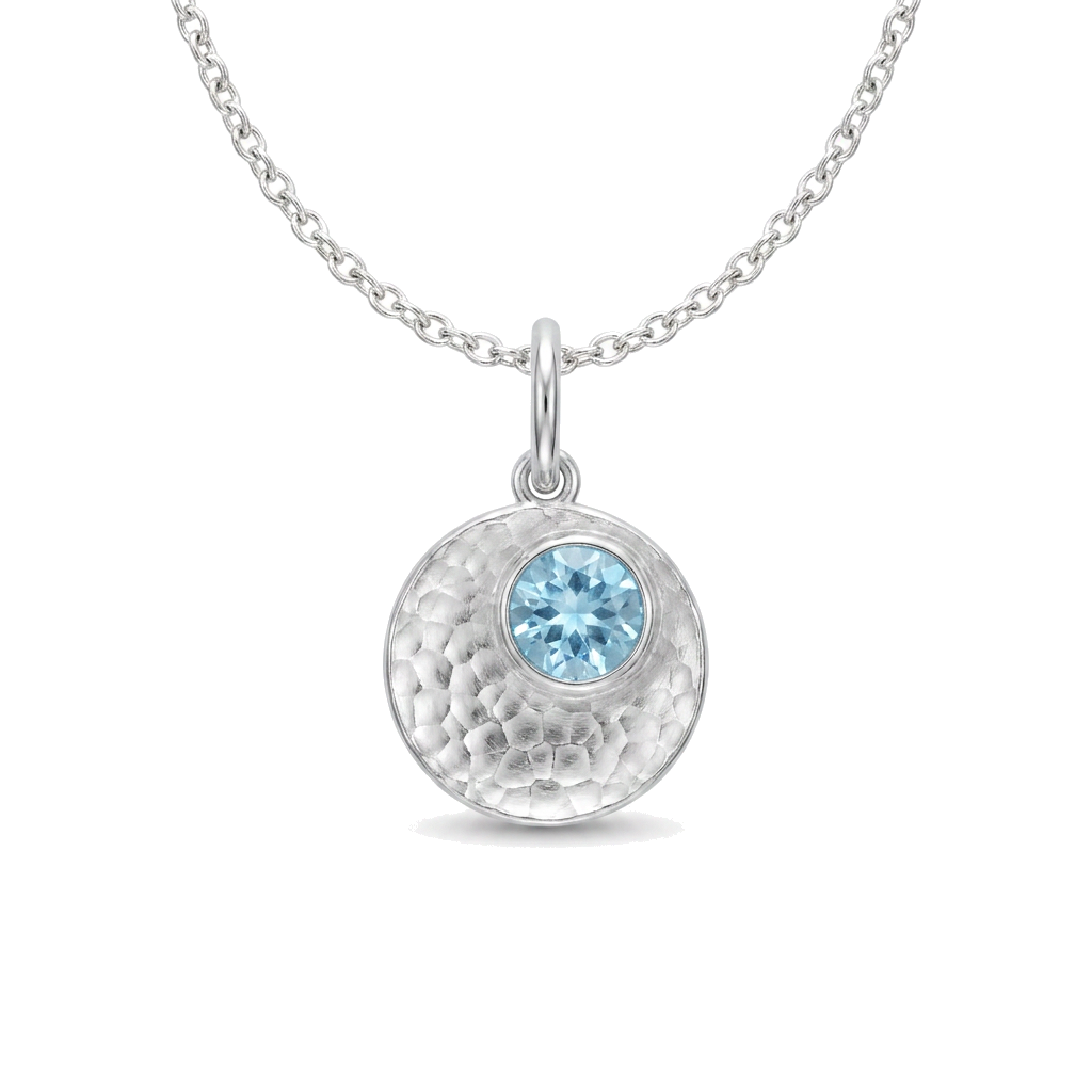 Кулон Dragon Pale blue — серебряный кулон с чеканкой и круглым голубым камнем на цепи.